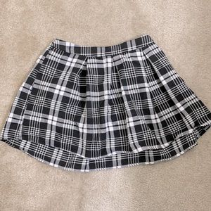 black and white plaid skirt